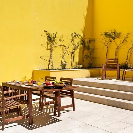 Апартаменты Altido Bright And Elegant 1br With Workspace And Huge Terrace In Pena, Close By Viewpoint