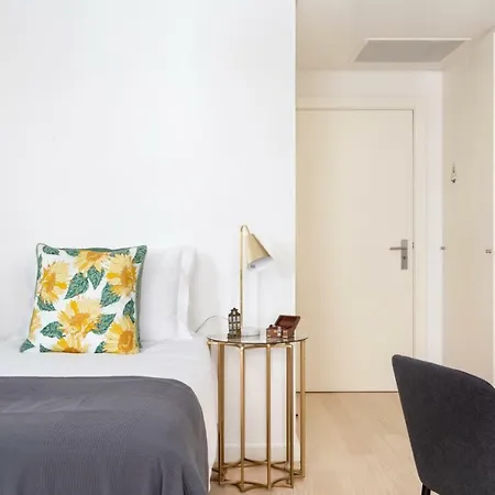 Apartment Altido Bright And Elegant 1br With Workspace And Huge Terrace In Pena, Close By Viewpoint