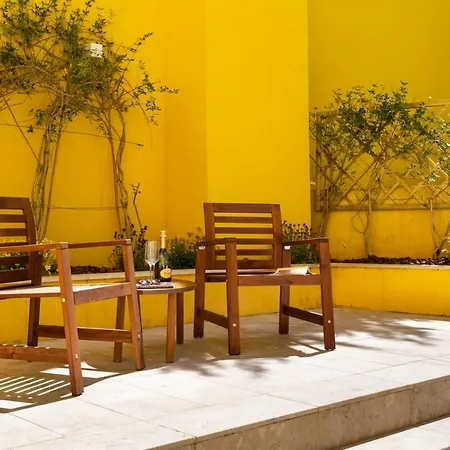 Altido Bright And Elegant 1br With Workspace And Huge Terrace In Pena, Close By Viewpoint Lisboa