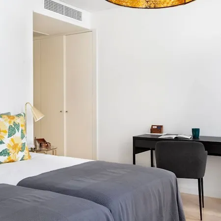 Altido Bright And Elegant 1br With Workspace And Huge Terrace In Pena, Close By Viewpoint شقة